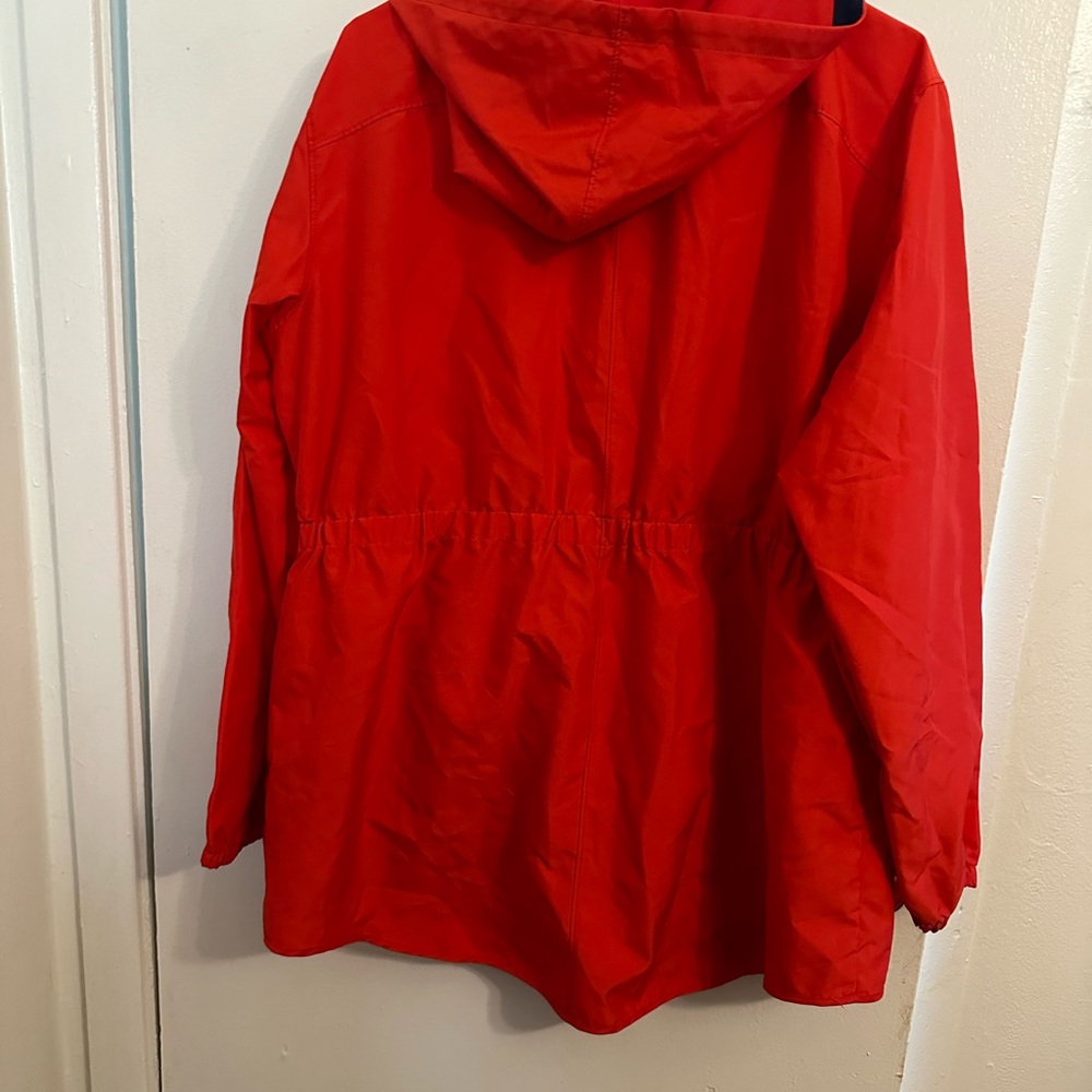 Lightweight jacket - Picture 2 of 3